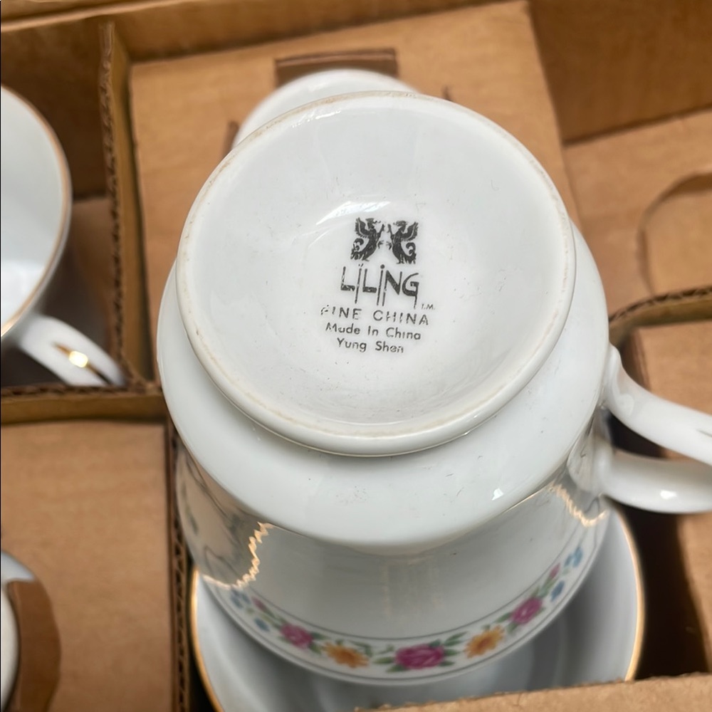 White Tea Cups Set - Picture 3 of 3